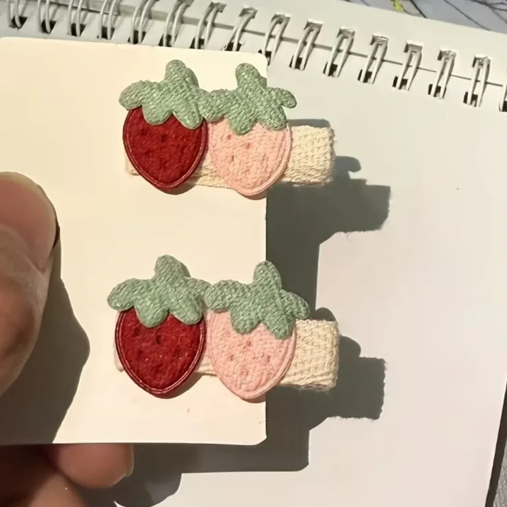 🆕Adorable Strawberry Crochet Knit Hair Clips Barrettes Kids / Baby- Red and Pink